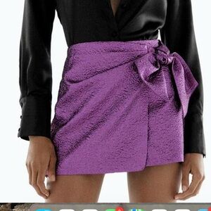 Zara, S, worn once, BOW TRIM SKORT, Fuchsia 0/1165/239/630/01